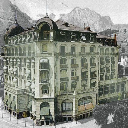 Visualisierung der originalen Farbfassung an einem Hotel.